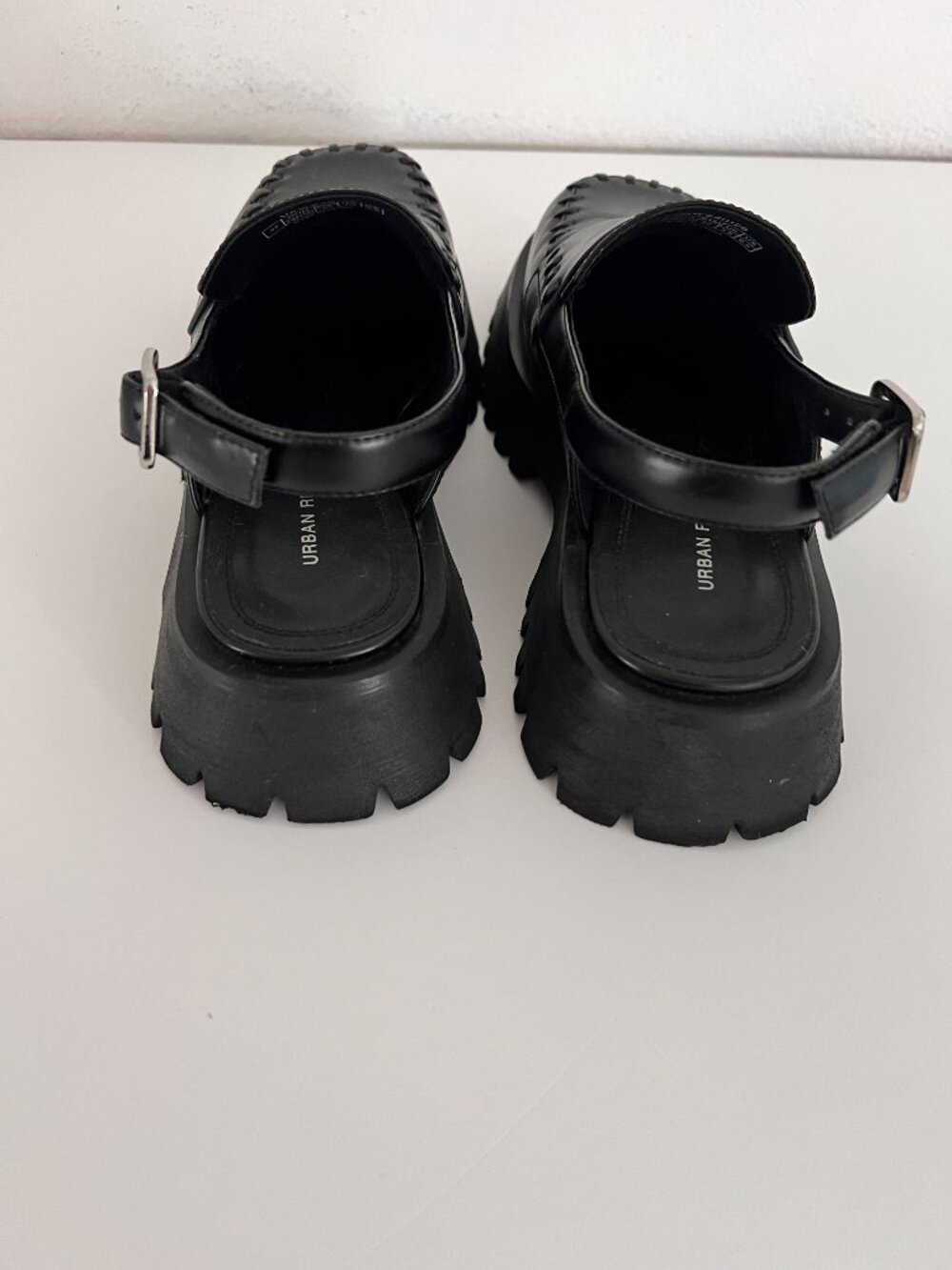 Urban Revivo Black Chunky Lug Sole Slingback Loafers Size 6.5 - Picture 5 of 9